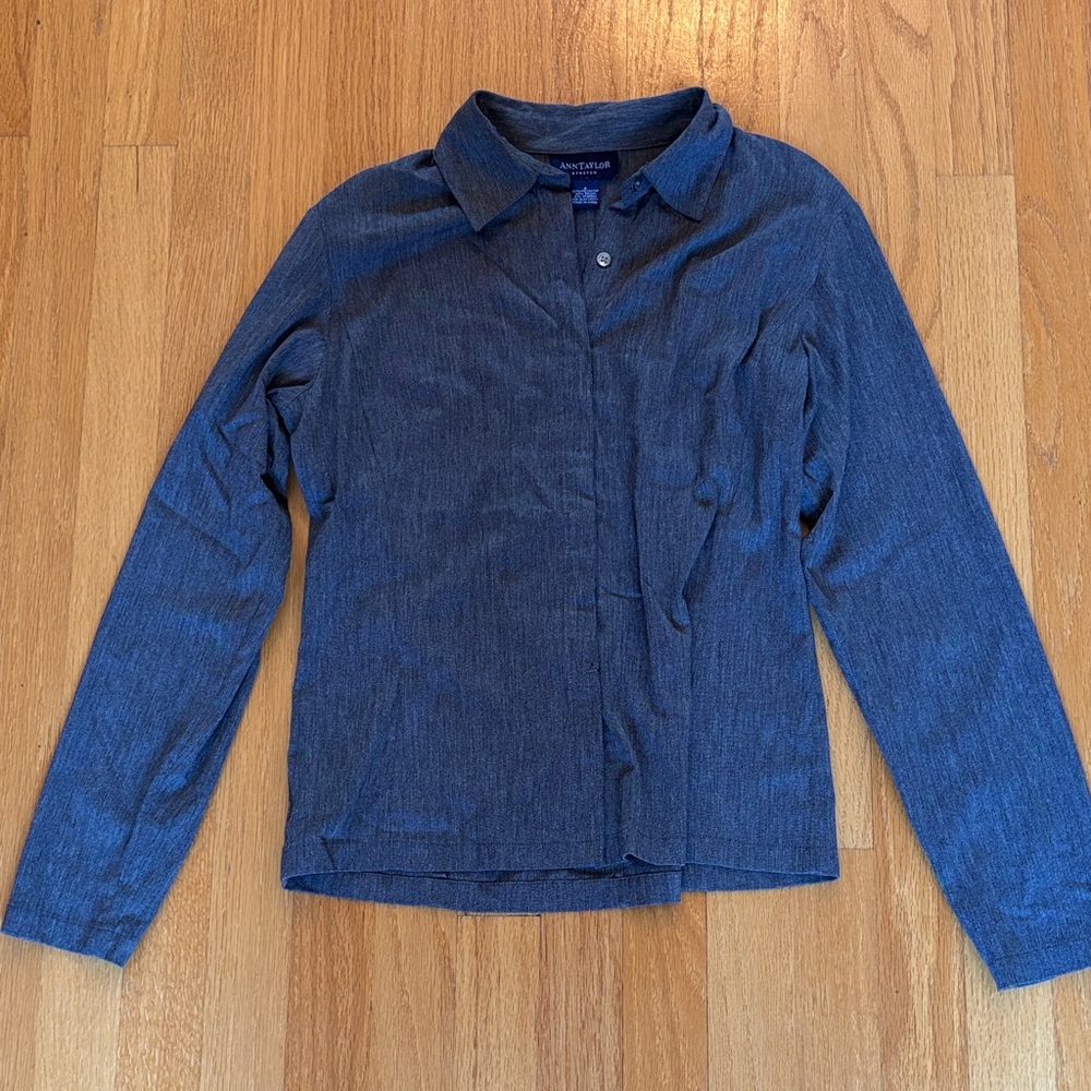 Ann Taylor Gray Stretch Button-Up Shirt